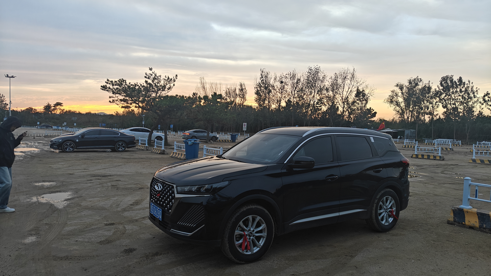 瑞虎7 2025款 卓越版 1.5T CVT豪华版