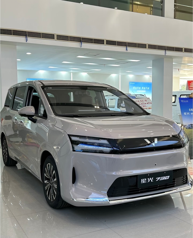 五菱星光730,你別嫌它丐,他也不嫌你窮圖1