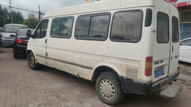 2011福特全順柴油加長版圖4