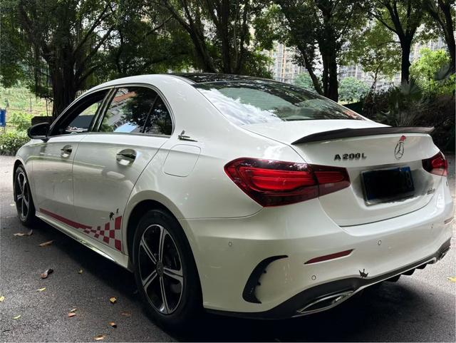Mercedes-Benz Class A 2024 Белый из Китая, фото 3
