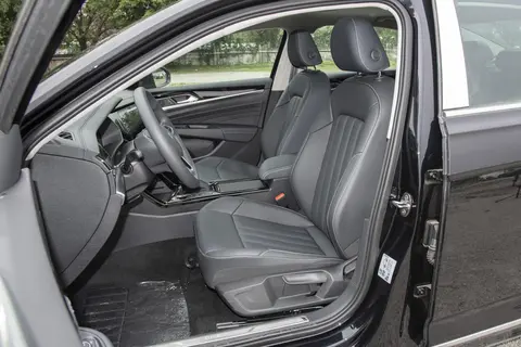 2025款上汽大众帕萨特PHEV参数_2025款帕萨特PHEV混动系统评测_2025新帕萨特底盘解析