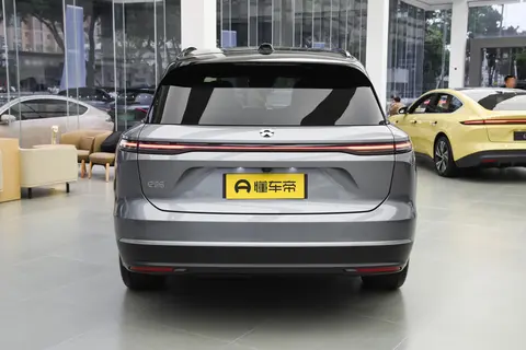 蔚来es8_ 蔚来ES8 外观设计 时尚大气 _蔚来ES8 2024款 高端豪华中大型SUV 双电机四驱