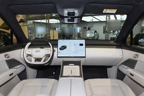 乐道l90_空间大续航长配置高性价比_乐道L90 20-30万家庭纯电SUV推荐