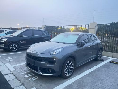 Lynk & Co 02