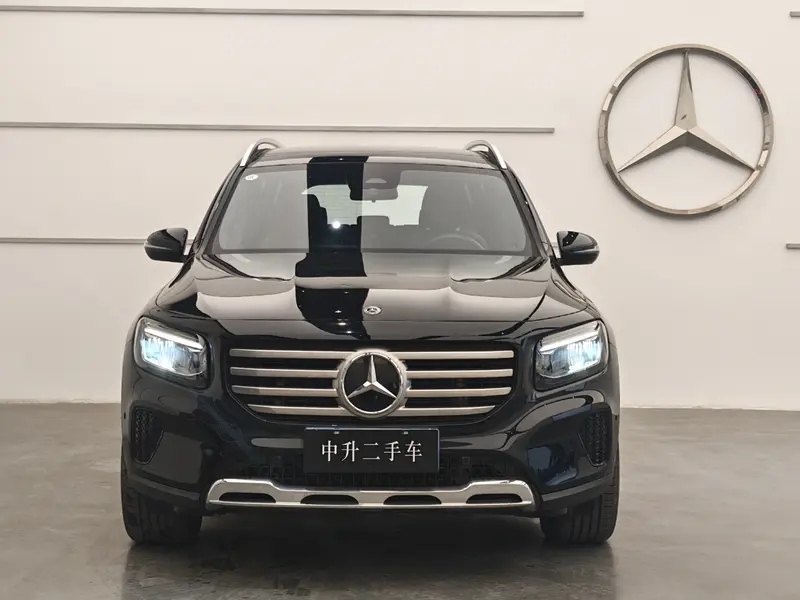 Mercedes-Benz GLB — фото 2