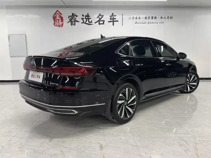 Volkswagen Passat — фото 5