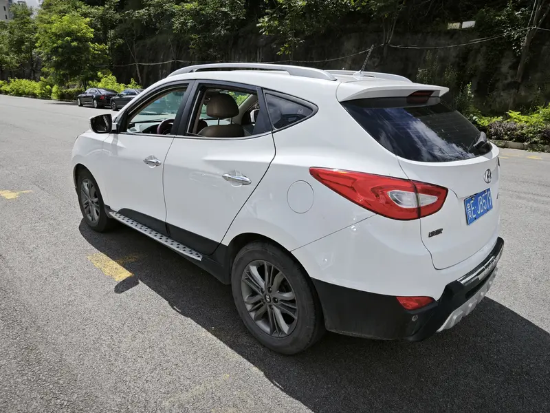 Hyundai ix 35 2.0 L AT 2 WD IV — фото 4