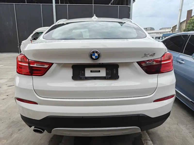 BMW X4 — фото 6