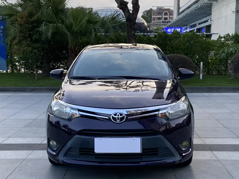 Toyota Vios — фото 2