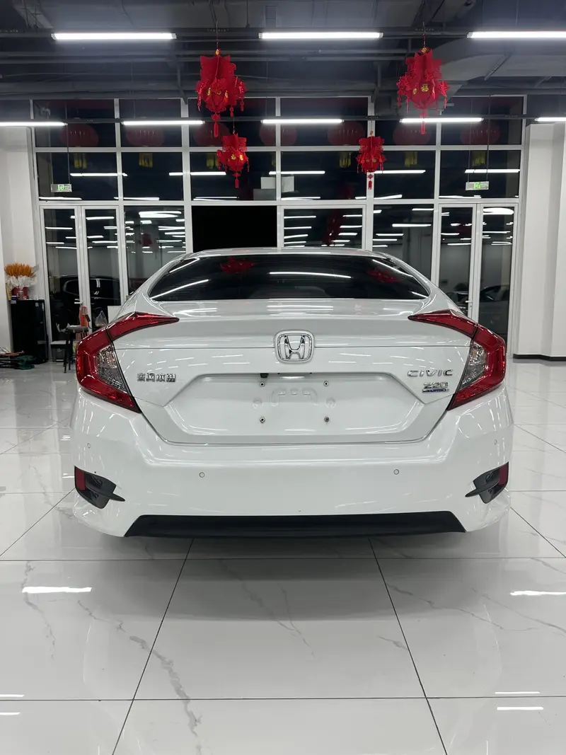 Honda Civic — фото 5