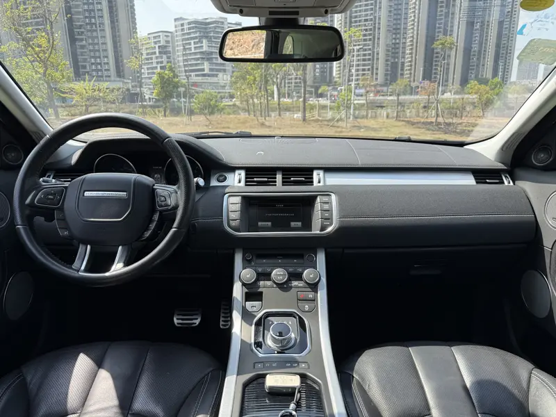 Land Rover Range Rover Evoque — фото 8
