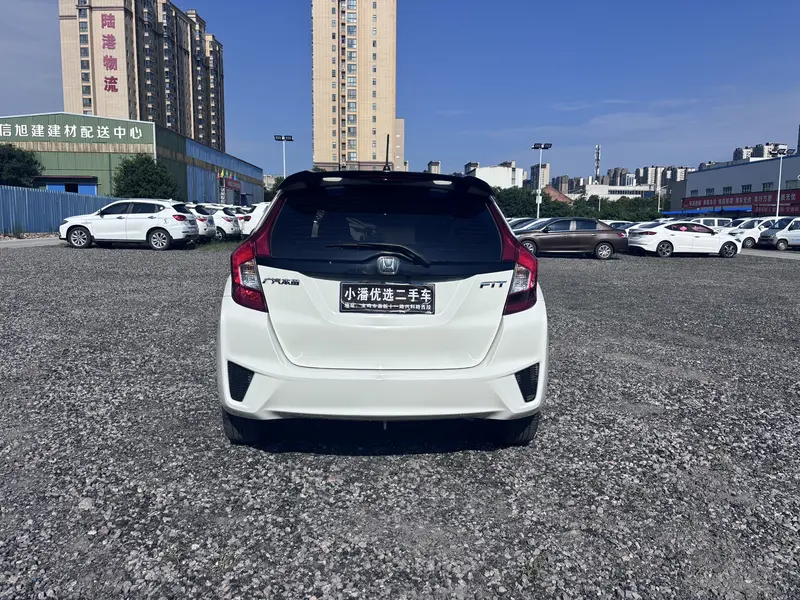 Honda Fit 1.5L LX механика комфорт — фото 5