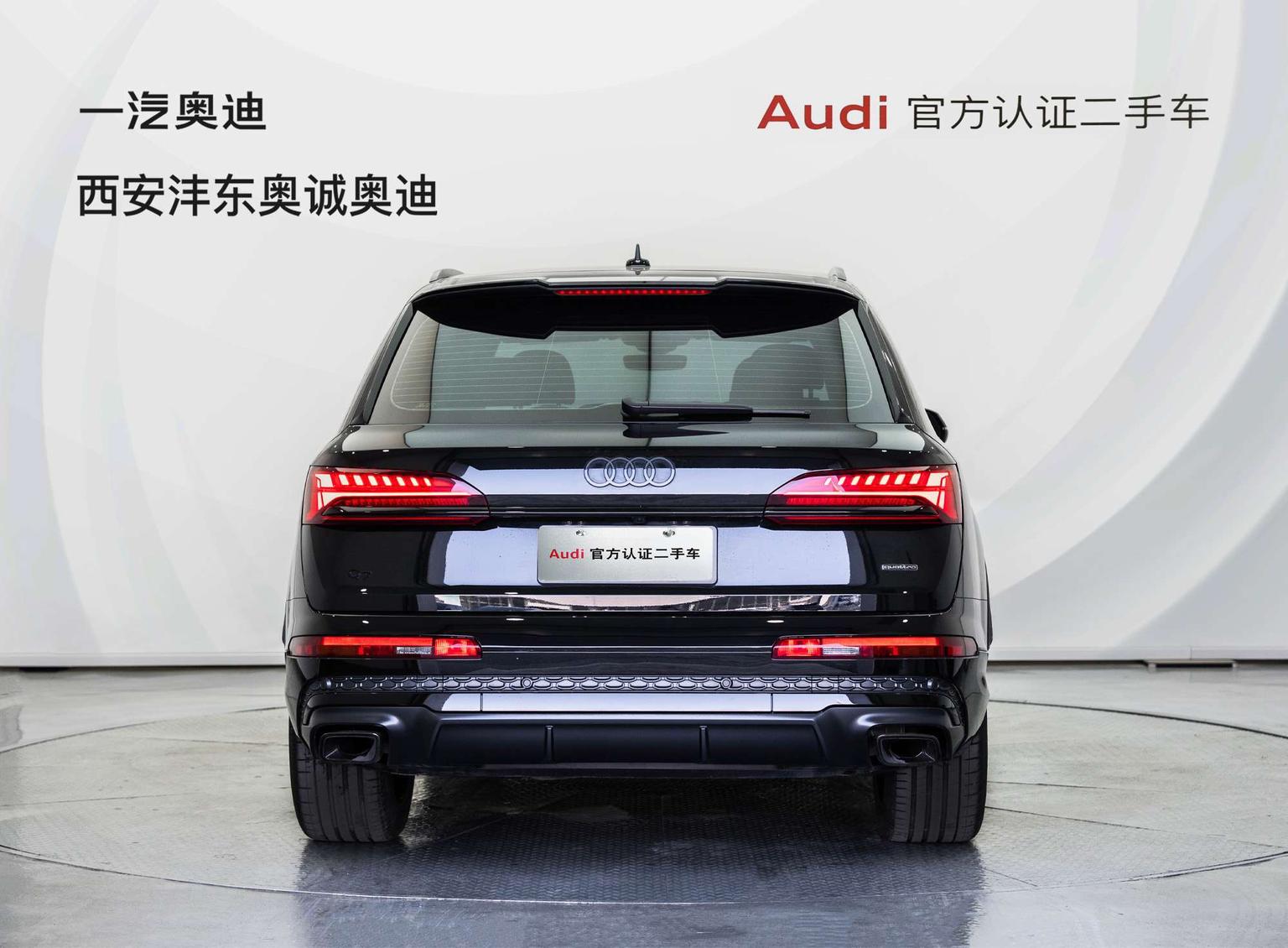 Audi Q7: фотография 4 из 23