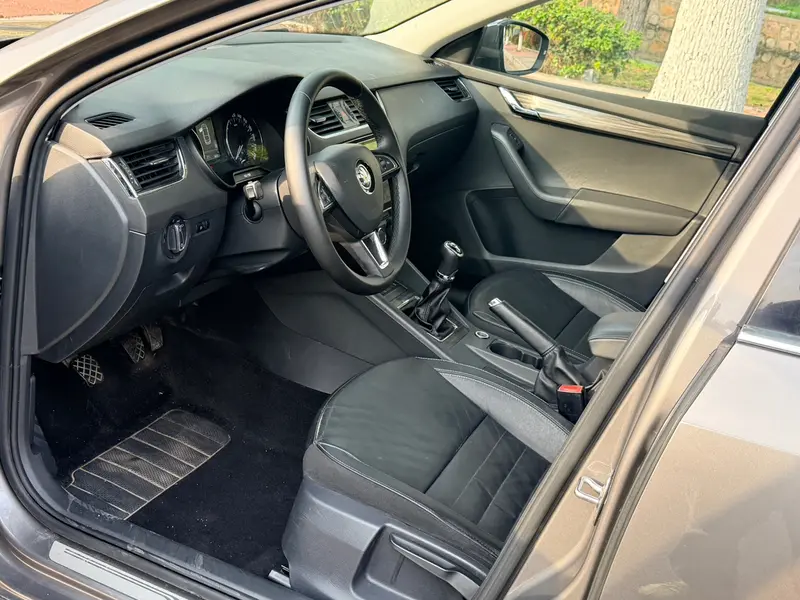 Skoda Rapid 1.6 L MT — фото 8