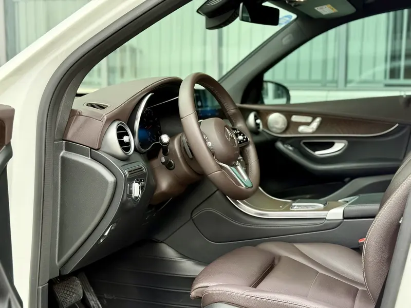 Mercedes-Benz GLC — фото 11