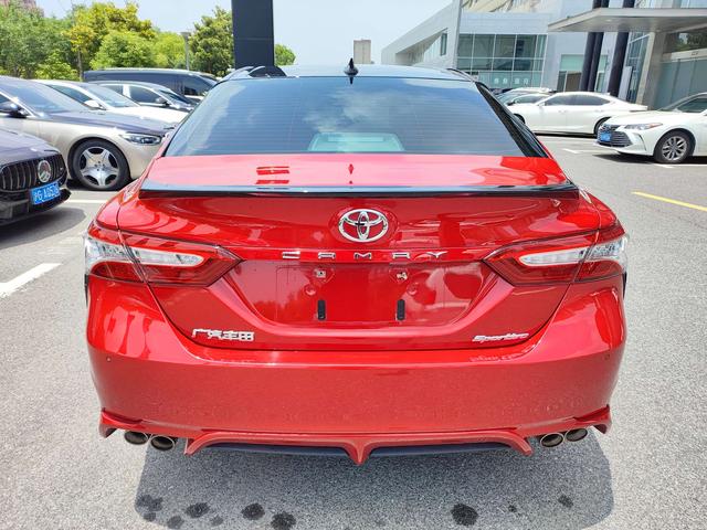 Toyota Camry 2022 Красный из Китая