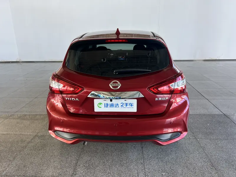 Nissan TIIDA 1.6 L CVT — фото 6