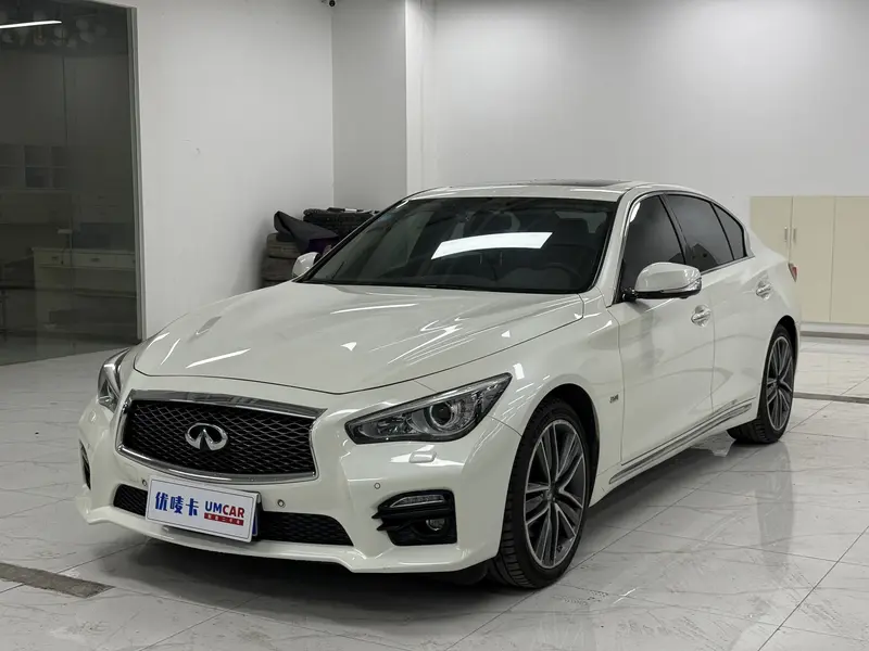 Infiniti Q50L