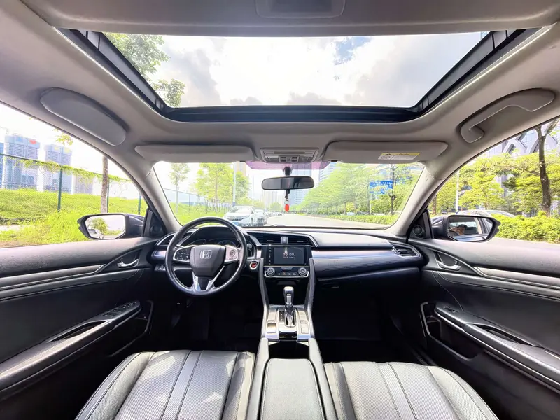 Honda Civic — фото 9