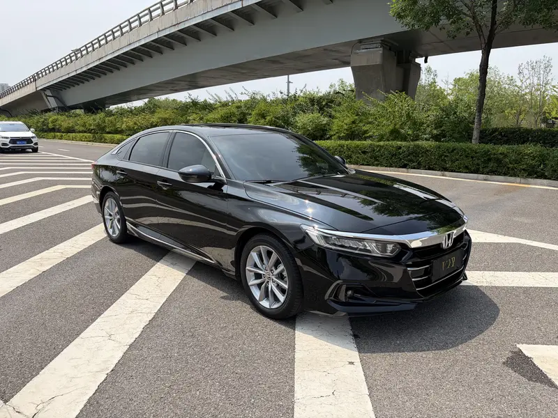 Honda Accord — фото 3