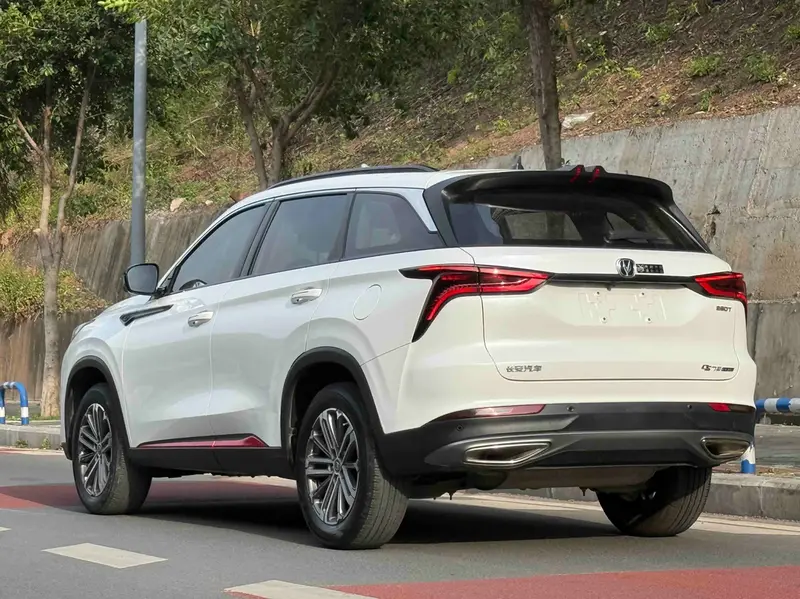 Changan CS75 Plus — фото 4