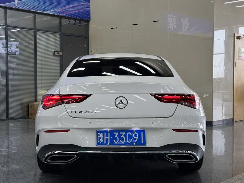 Mercedes-Benz CLA 200 — фото 3