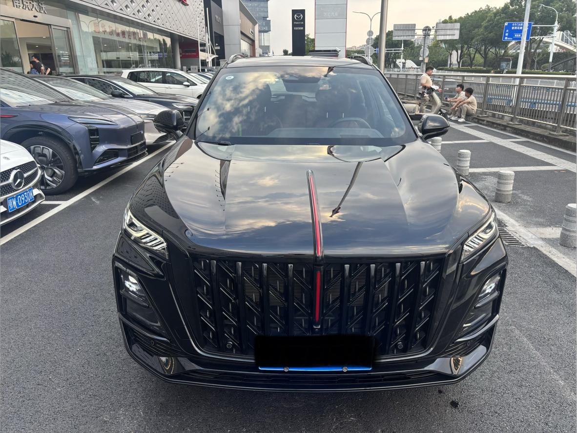 Hongqi HS5 2025 2.0T