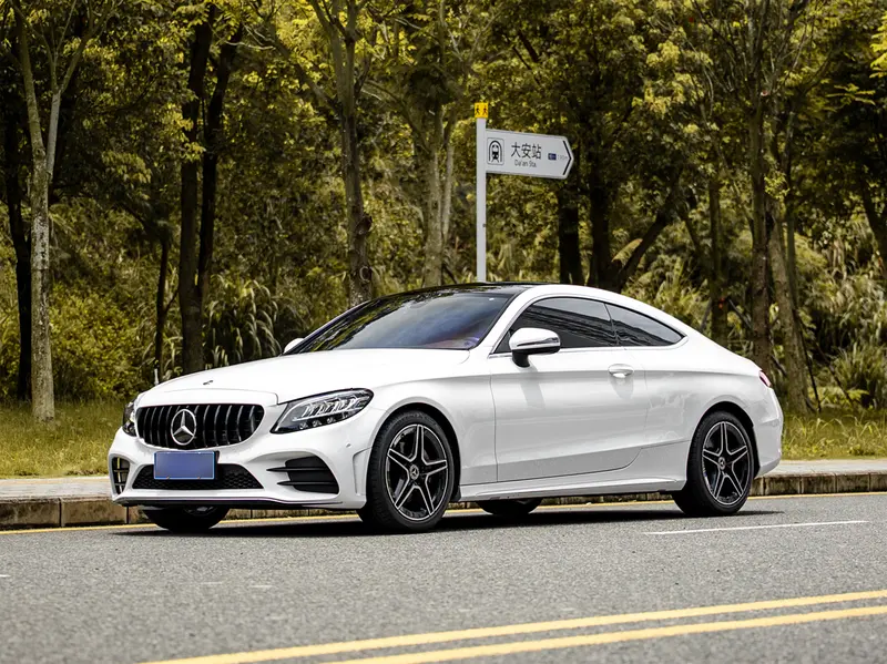 Mercedes-Benz C-Class — фото 1