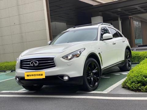 Infiniti QX70