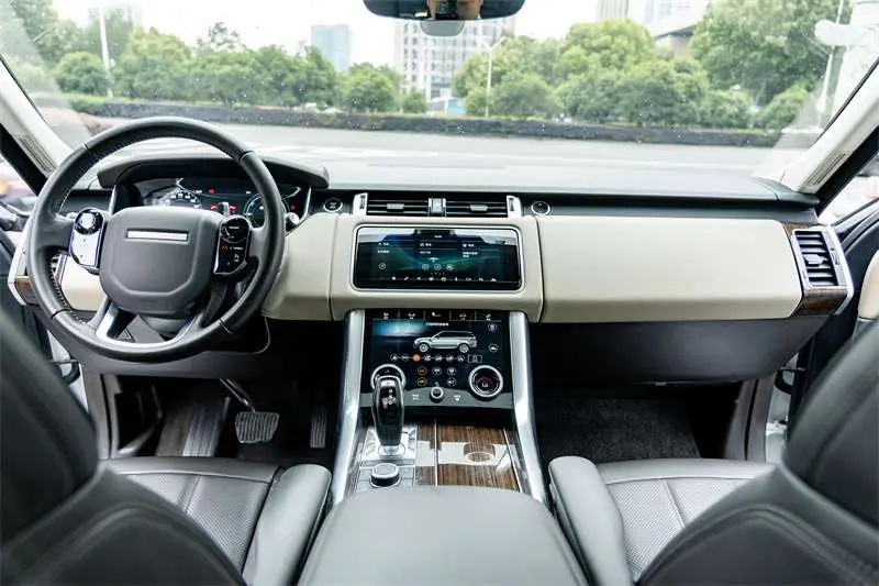 Land Rover Range Rover PHEV P 400e — фото 5