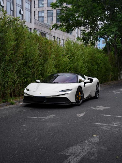 Ferrari SF90