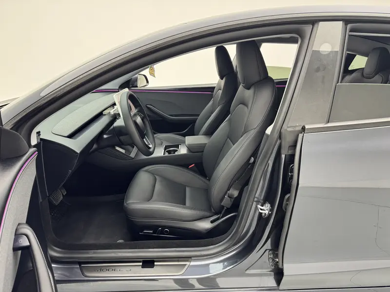 Tesla Model 3 — фото 12