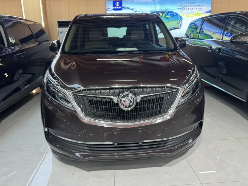 Buick GL8 — фото 2