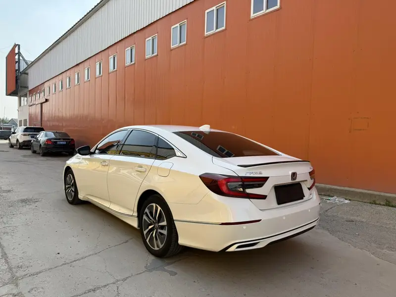 Honda Accord — фото 4