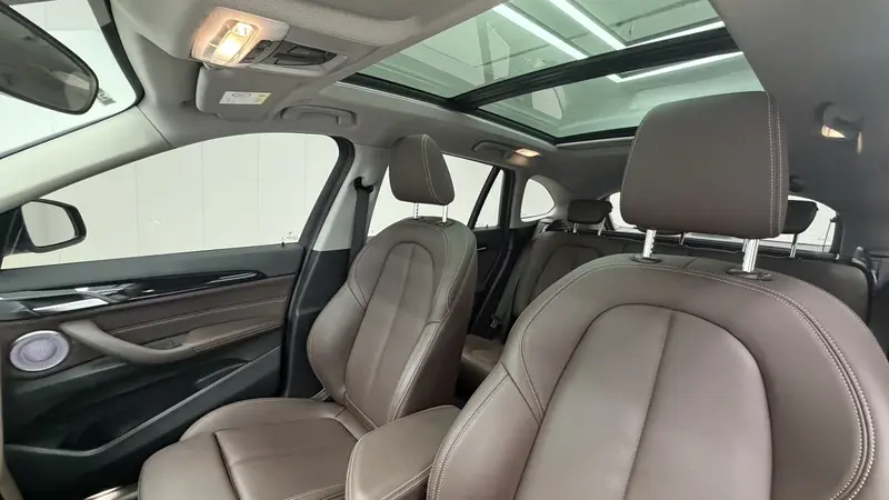 BMW X1 sDrive20Li стиль — фото 14