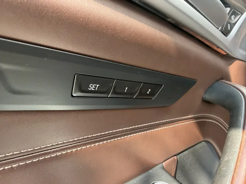 BMW 5 Series — фото 12