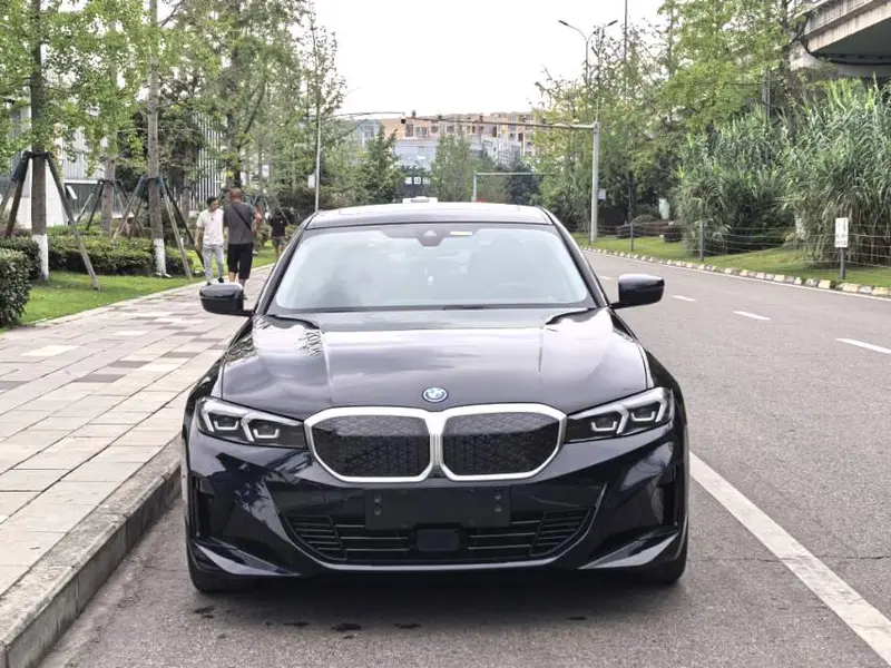 BMW i3 eDrive35L — фото 2