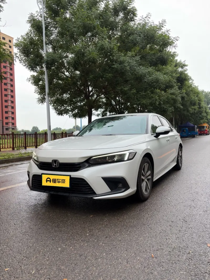 Honda Civic — фото 1