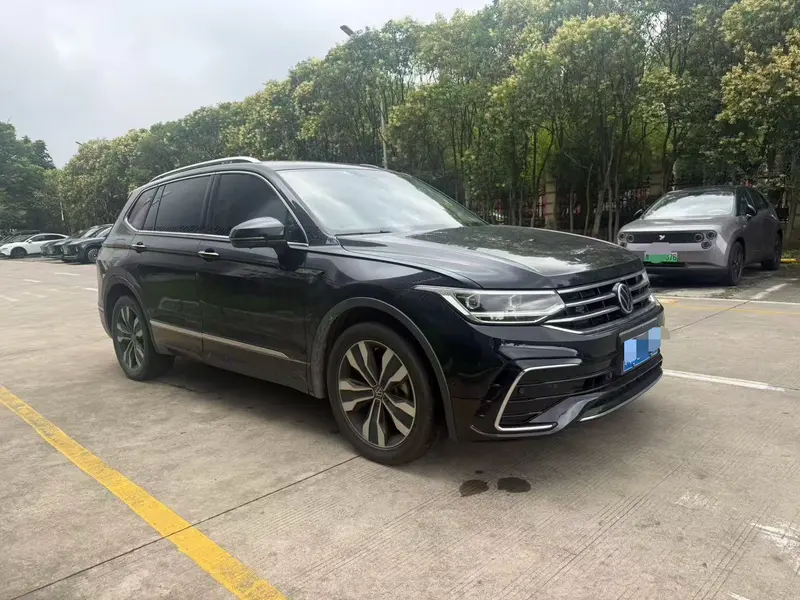 Volkswagen Tiguan L — фото 3