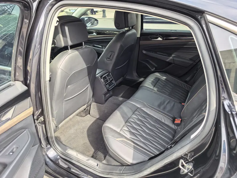Volkswagen Passat — фото 9