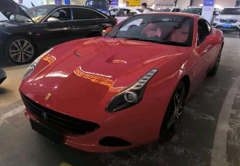 Ferrari California T, 2015 год
