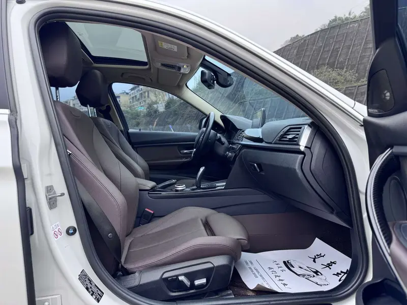 BMW 3 Series — фото 14