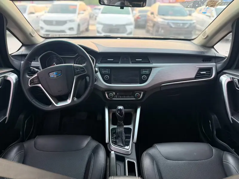 Geely Vision X3 — фото 7