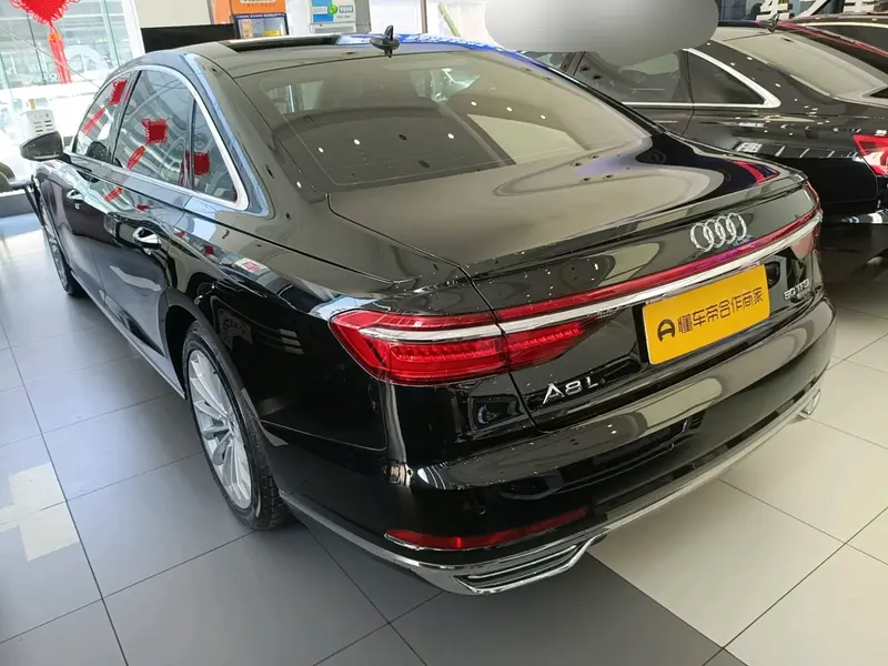 Audi A8 A8L 50 TFSI quattro комфорт — фото 4