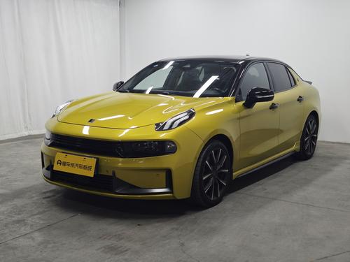 Lynk & Co 03