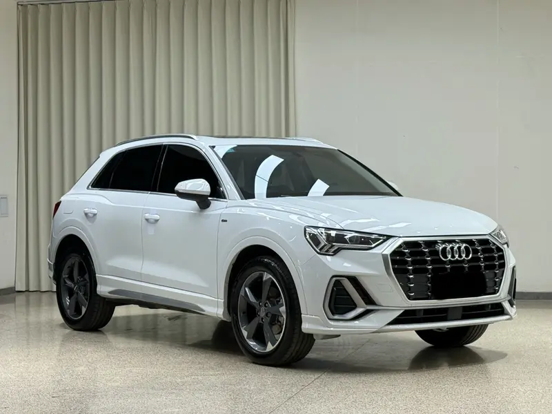 Audi Q3 — фото 3