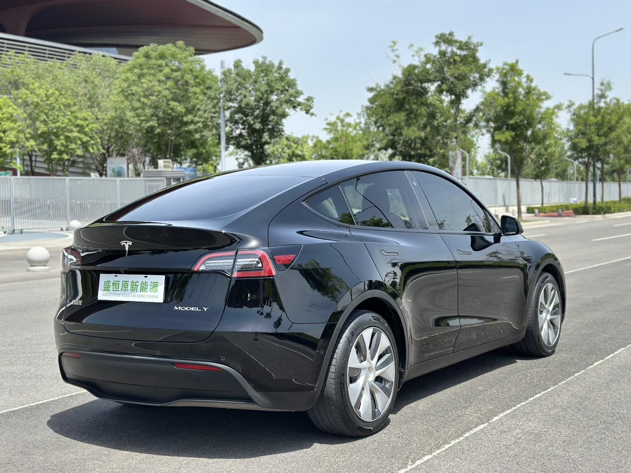 Tesla Model Y — фотографии объявления, Фото 11