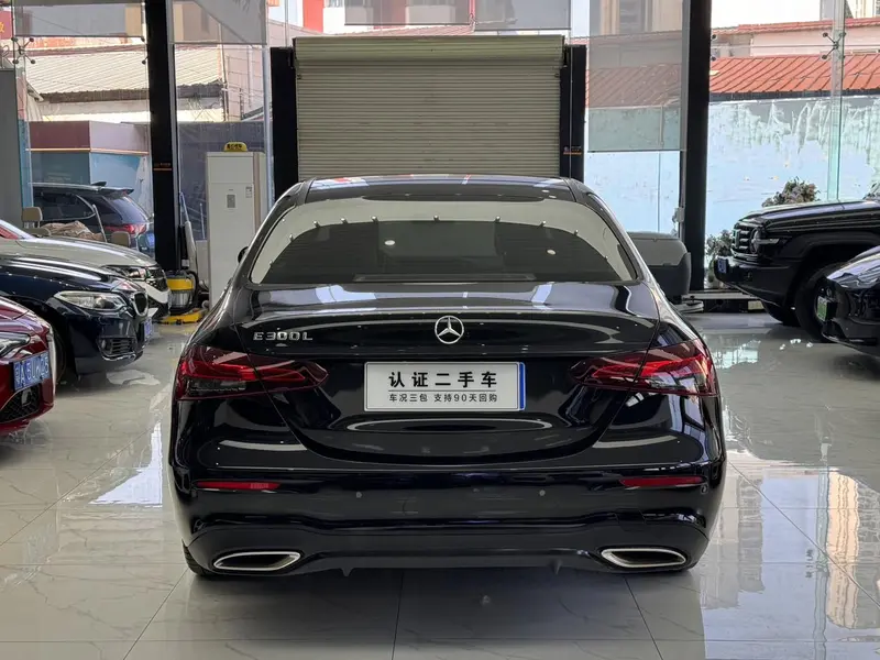 Mercedes-Benz E-Class — фото 5