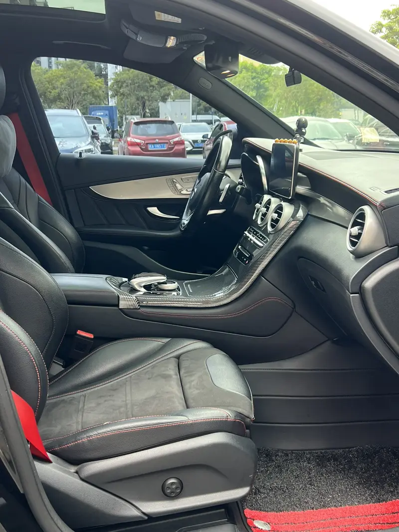 Mercedes-Benz GLC AMG — фото 9