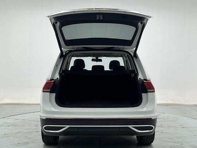 Volkswagen Tiguan L 2023 Белый из Китая
